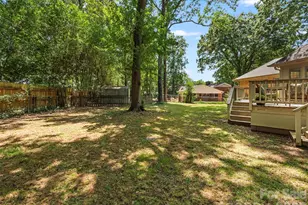 1324 Redcoat Dr, Charlotte, NC 28211 - Photo 40