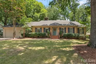 1324 Redcoat Dr, Charlotte, NC 28211 - Photo 1