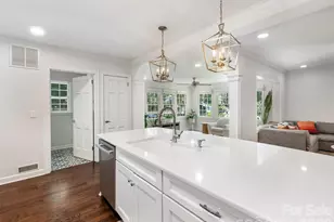 1324 Redcoat Dr, Charlotte, NC 28211 - Photo 14