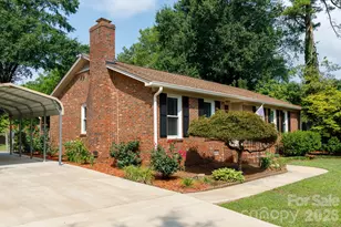 1667 Heatherhill Rd, Rock Hill, SC 29732 - Photo 2