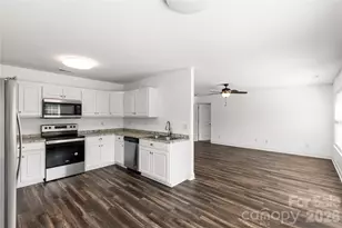 6407 Hunting Creek Rd, Lancaster, SC 29720 - Photo 10