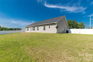 6407 Hunting Creek Rd, Lancaster, SC 29720 - Photo 28