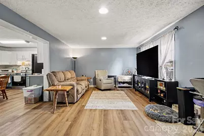 409 Baker Street, Kings Mountain, NC 28086 - Photo 6