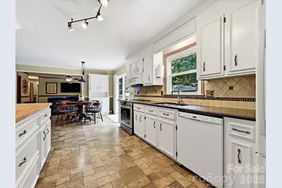 8812 Crestwood Drive, Mount Pleasant, NC 28124 - Photo 16