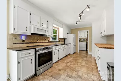 8812 Crestwood Drive, Mount Pleasant, NC 28124 - Photo 14