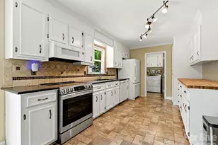 8812 Crestwood Dr, Mount Pleasant, NC 28124 - Photo 14