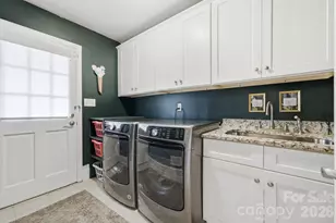 718 Ashmeade Rd, Charlotte, NC 28211 - Photo 24