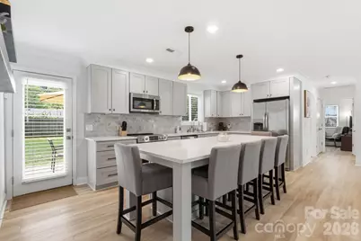 2639 Englehardt Street, Charlotte, NC 28216 - Photo 2