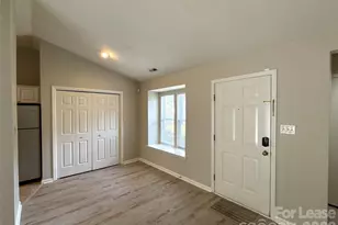 2720 Von Thuringer Ct, Charlotte, NC 28210 - Photo 4