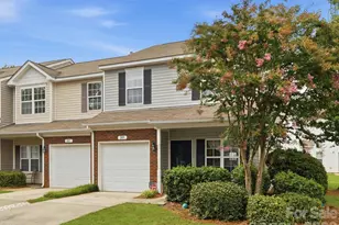 209 Tail Race Ln, Fort Mill, SC 29715 - Photo 2