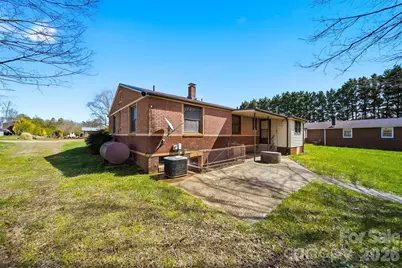 2421 35th Street Court NE, Hickory, NC 28601 - Photo 28