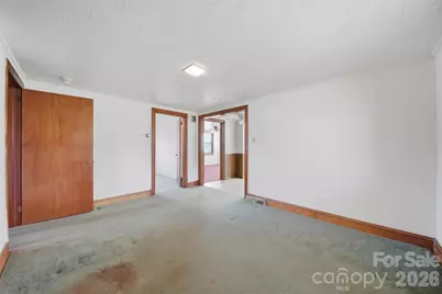 2421 35th Street Court NE, Hickory, NC 28601 - Photo 16