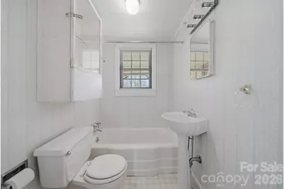 2421 35th Street Court NE, Hickory, NC 28601 - Photo 20