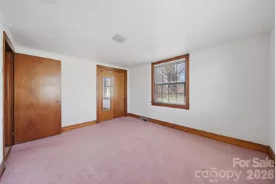 2421 35th Street Court NE, Hickory, NC 28601 - Photo 22