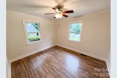 1521 Herrin Avenue, Charlotte, NC 28205 - Photo 16