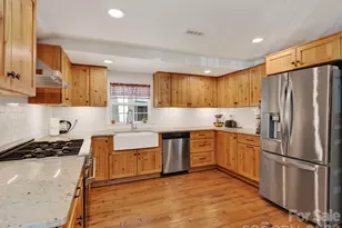 3046 Turnpike Rd, Horse Shoe, NC 28742 - Photo 10