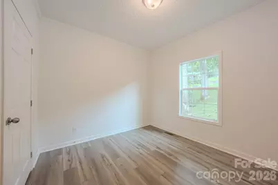 17 Berry Hill Road, Asheville, NC 28806 - Photo 8