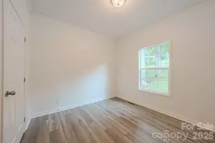 17 Berry Hill Rd, Asheville, NC 28806 - Photo 8
