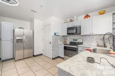 2415 A,B & 2441 S Center Street, Hickory, NC 28602 - Photo 14
