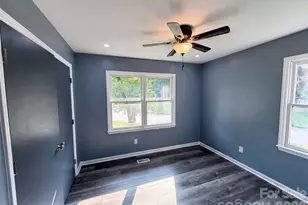 5601 Beaconsfield Rd, Charlotte, NC 28214 - Photo 4