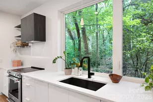 190 Rumbough Pl, Asheville, NC 28806 - Photo 12