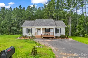 47 Heartleaf Ln, Columbus, NC 28722 - Photo 2