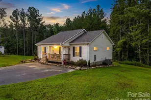 47 Heartleaf Ln, Columbus, NC 28722 - Photo 1