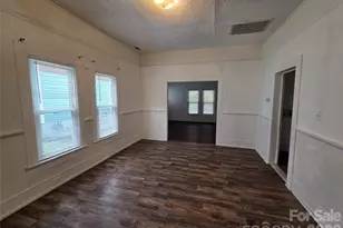 421 N Salisbury Ave, Spencer, NC 28159 - Photo 4