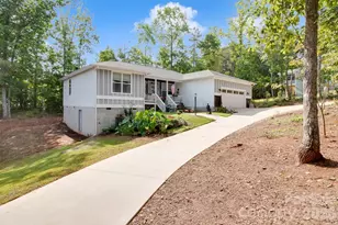 243 Dublin Ln, Columbus, NC 28722 - Photo 16