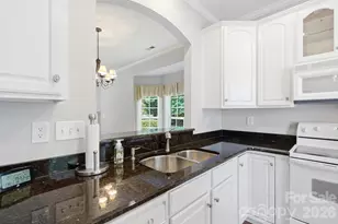 702 Torrey Pines Ln, Fort Mill, SC 29715 - Photo 10