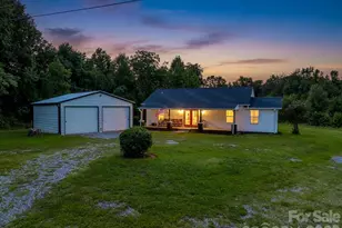 605 Hollis Rd, Ellenboro, NC 28040 - Photo 4