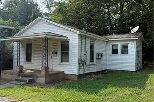 402 Lincoln St, Belmont, NC 28012 - Photo 2