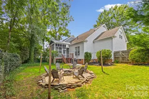 3211 Moores Glen Dr, Charlotte, NC 28209 - Photo 10