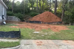 1725 Fox Hollow Dr, Raleigh, NC 27610 - Photo 2