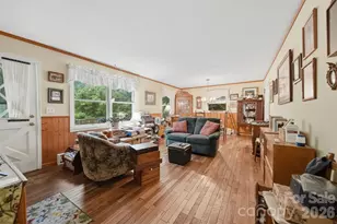 7180 Valley View Dr, Newland, NC 28657 - Photo 6