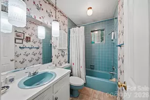 7180 Valley View Dr, Newland, NC 28657 - Photo 14
