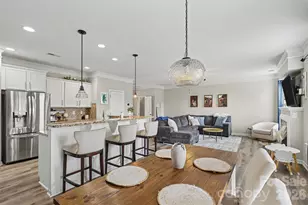 729 Centennial St, Gastonia, NC 28056 - Photo 2