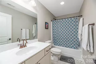 21 Crayton Park Dr, Asheville, NC 28803 - Photo 16