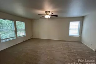 3015 Meadow Knoll Dr, Charlotte, NC 28269 - Photo 16