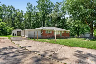 604 Belue Mill Rd, Landrum, SC 29356 - Photo 4