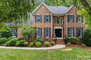 7015 Olde Sycamore Dr, Charlotte, NC 28227 - Photo 2