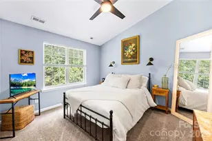 8456 Chaceview Ct, Charlotte, NC 28269 - Photo 20