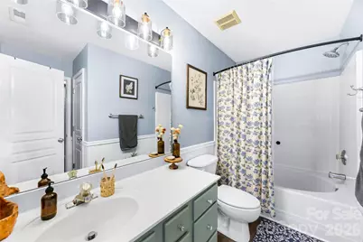 8456 Chaceview Court, Charlotte, NC 28269 - Photo 22