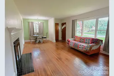 1327 Dresden Drive W, Charlotte, NC 28205 - Photo 10