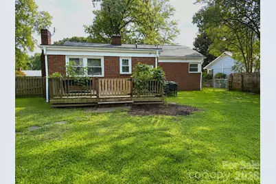 1327 Dresden Drive W, Charlotte, NC 28205 - Photo 2