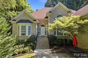 136 Edge Hill Dr, Fort Mill, SC 29715 - Photo 2