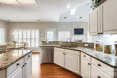 6211 Coleridge Court, Charlotte, NC 28269 - Photo 18