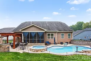 172 Shinnville Ridge Ln, Mooresville, NC 28115 - Photo 2
