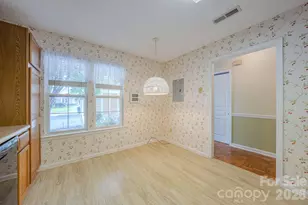 902 Woodlea Ct, Asheville, NC 28806 - Photo 18