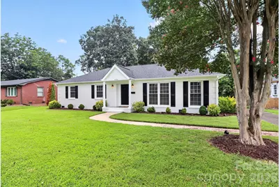 4726 Walden Court, Charlotte, NC 28210 - Photo 2